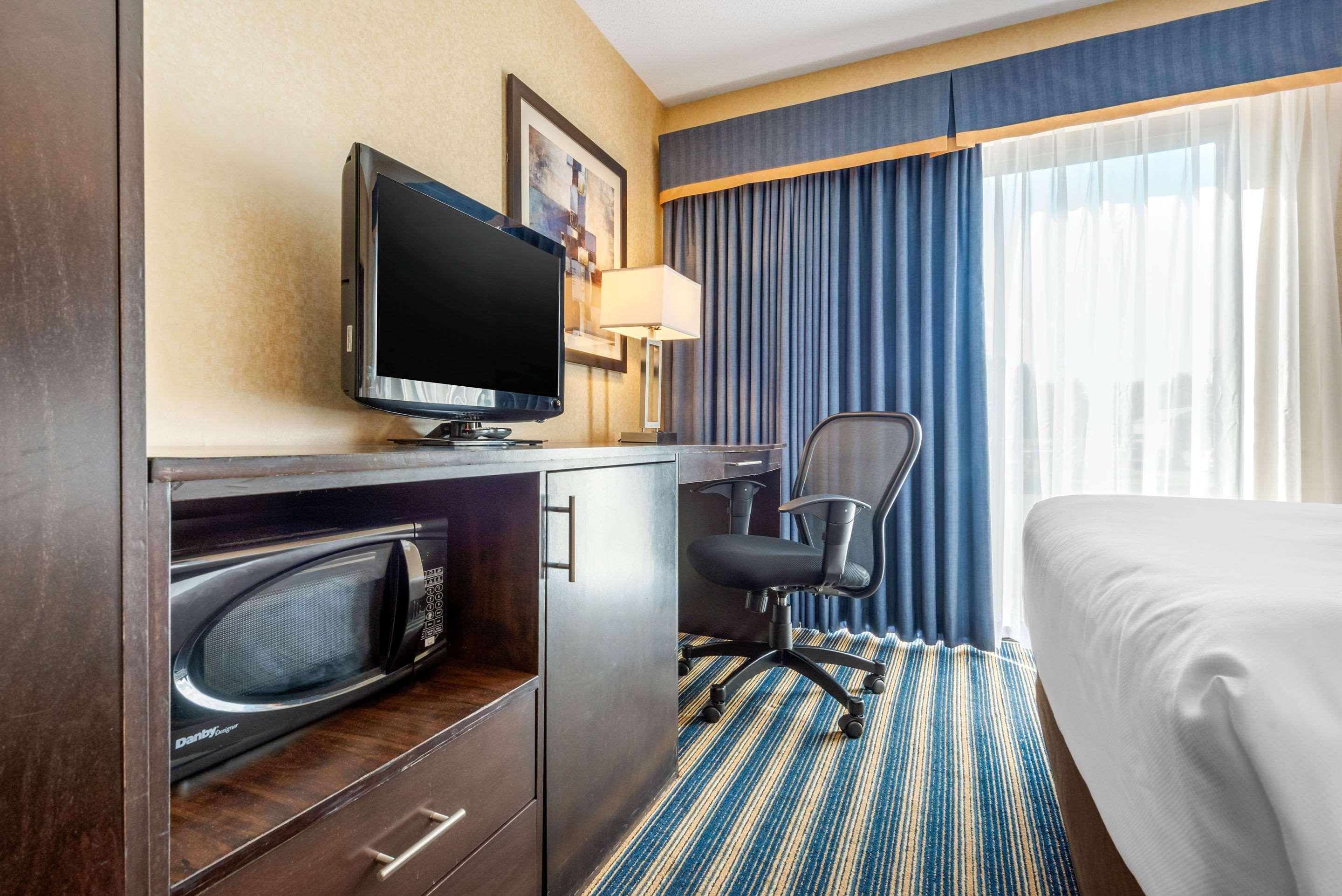 Comfort Inn St. Thomas Eksteriør bilde